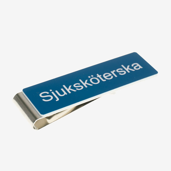 Skilt med militærclips sygeplejerske